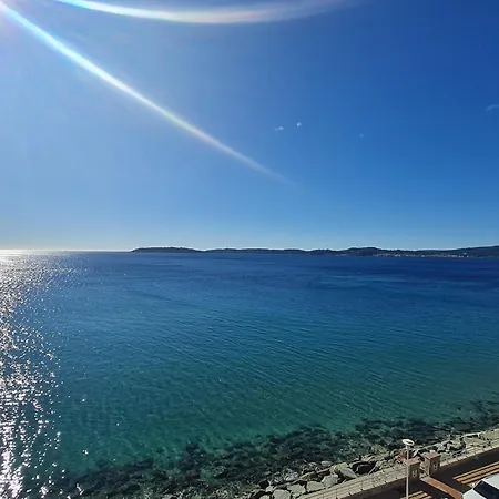 2/3 Pieces En Front De Mer Avec Climatisation, Parking Et Animaux Admis - Fr-1-780-4 Appartement Sainte-Maxime